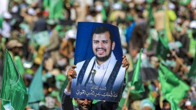 لبنانيون وسوريون... 