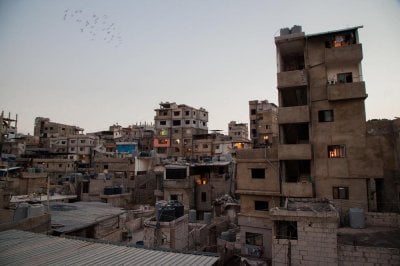 من برج البراجنة إلى عين الحلوة... الإشكالات تكشف زيف مسرحية تسليم السلاح!
