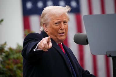 نائب الرئيس الأميركي: ترامب لا ينام ويتصل في أي وقت!