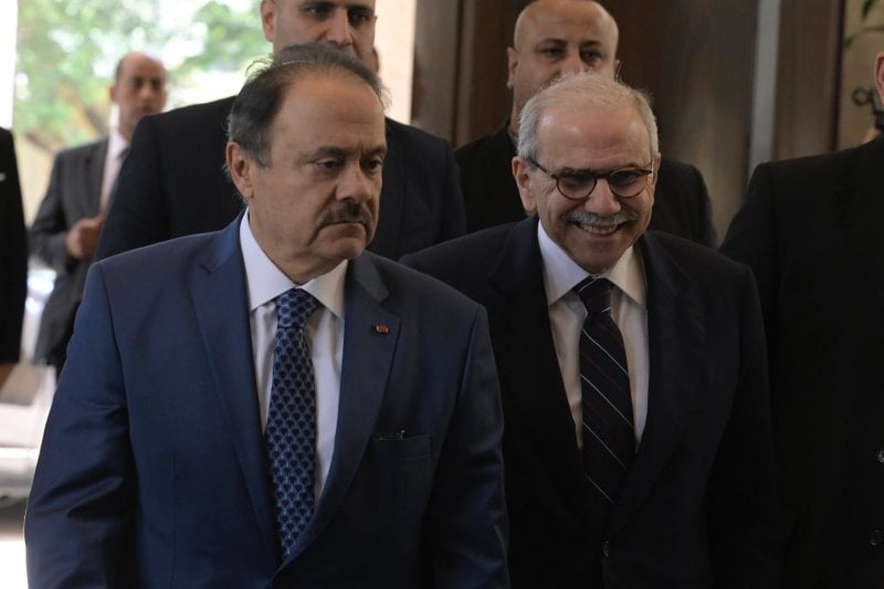 لا قطيعة مع بري... سلام من عين التينة: لا تراجع عن قرارات الحكومة