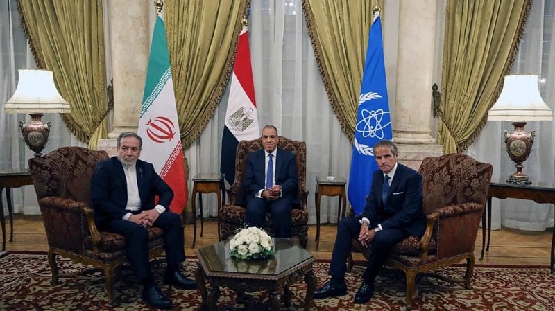 اتفاق تاريخي في القاهرة... تفاهم جديد بين إيران والوكالة الذرية