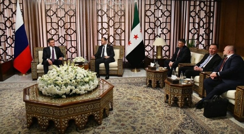 وفد روسي يصل دمشق… مباحثات شاملة لتعميق الشراكة الاستراتيجية