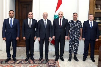 الحجار يضع عون في صورة إنجازات مكافحة التهريب والمخدرات (صورة)