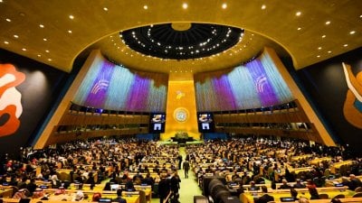 ترحيب عربي ودولي واسع باعتماد الأمم المتحدة 