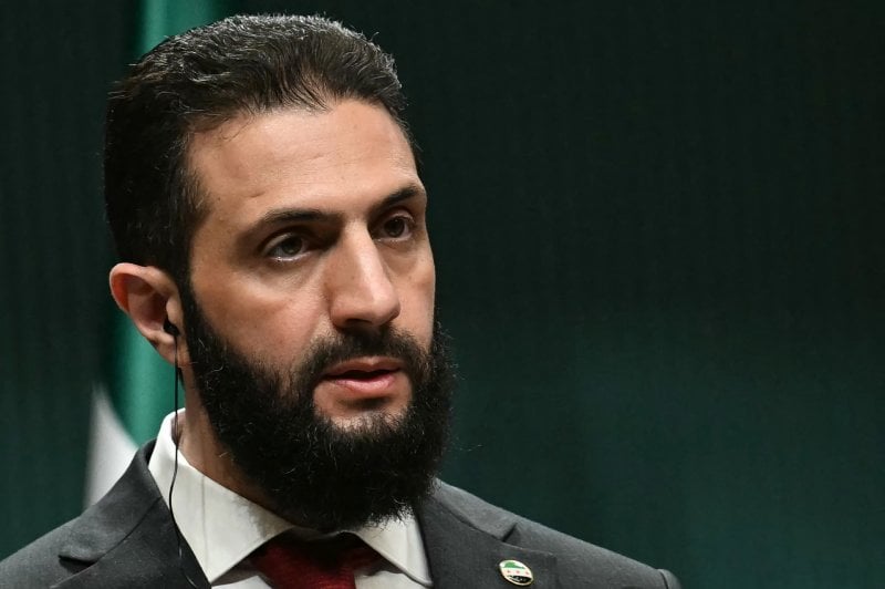 ضباط منشقون عن نظام الأسد يعودون إلى الشرع... إعادة ترتيب أمن سوريا!