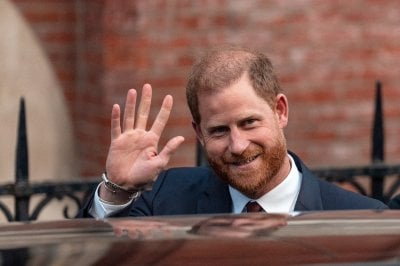 الأمير هاري في زيارة مفاجئة إلى أوكرانيا 