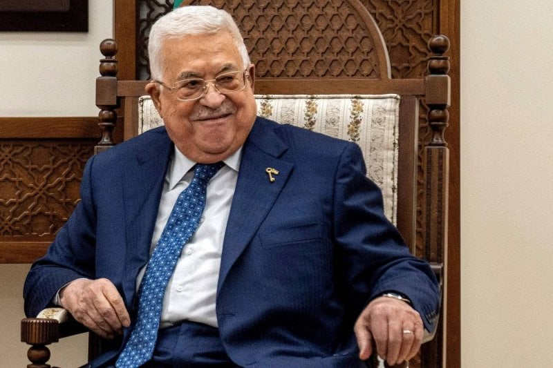 عباس شاكراً بن سلمان: مواقفه دعم ثابت للقضية الفلسطينية  