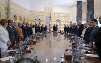 بند على طاولة مجلس الوزراء مهدّد بالطعن... بيانات اللبنانيين في دولة عربية؟