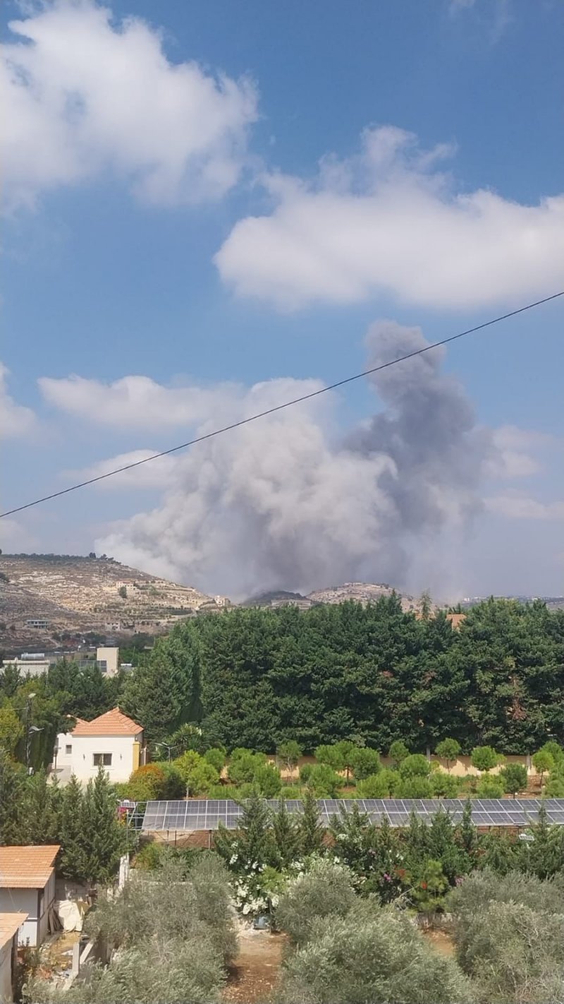 إسرائيل تزعم قصف مواقع لحزب اللّه في البقاع والجنوب