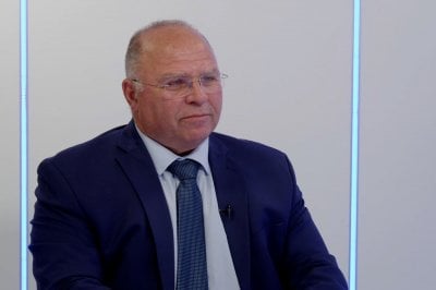 سحب السلاح أوسع من لبنان ولا عودة عن القرار... جنرال بارز يحلّل خطة 