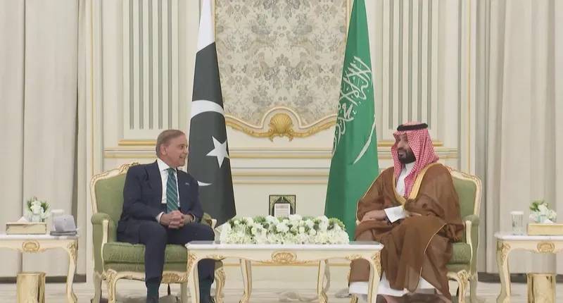 تحالف سعودي باكستاني يفتح باب الحديث عن "ناتو إسلامي"