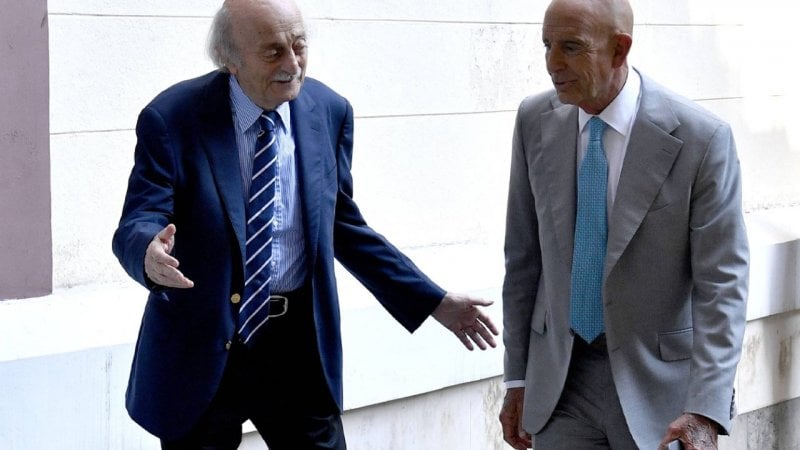 باراك شاكرًا جنبلاط : المجتمع الدرزي يزدهر بحكمته