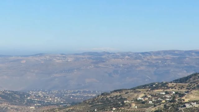 مواجهة سورية اسرائيلية تشتعل على الحدود وموقف حاسم لأحمد الشرع: أرضنا خط أحمر... اليكم التفاصيل!
مواجهة سورية اسرائيلية تشتعل على الحدود وموقف حاسم لأحمد الشرع: أرضنا خط أحمر... اليكم التفاصيل!