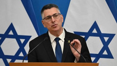 ساعر: أي تحرك من الاتحاد الأوروبي ضد إسرائيل سيضر بمصالحه