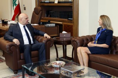 من بعبدا... جونسون في زيارة وداعية
