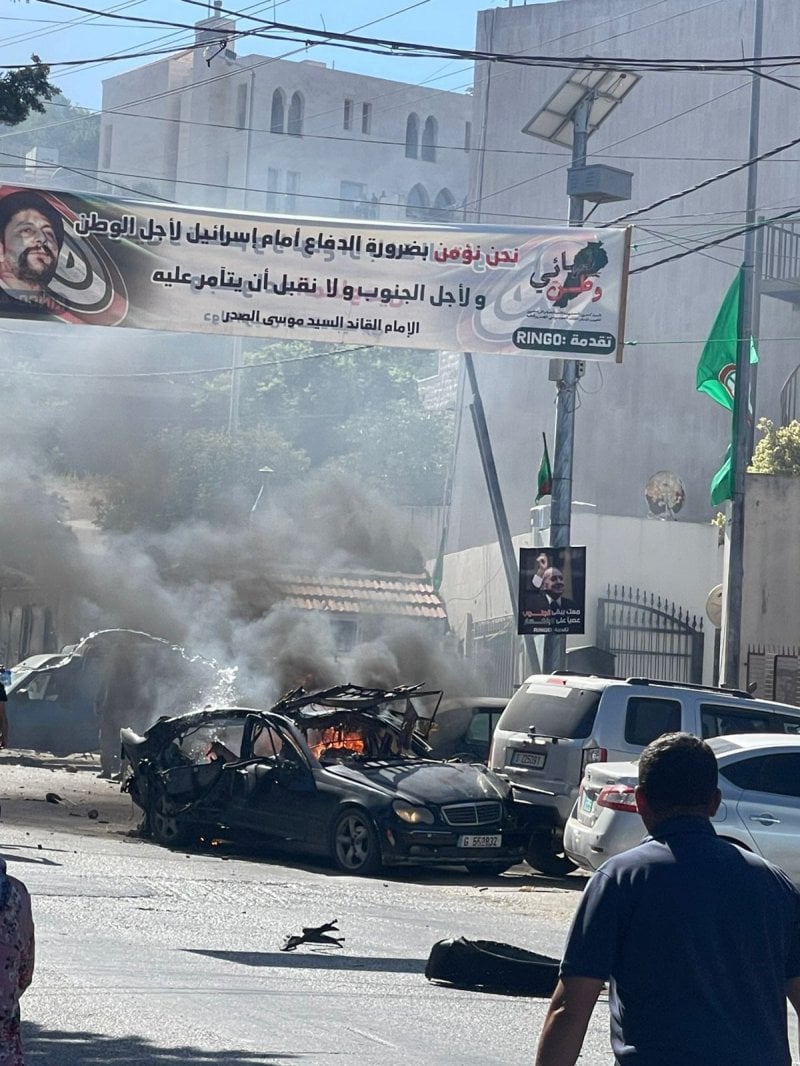 غارة تستهدف سيارة قرب مستشفى تبنين... وسقوط شهيد
