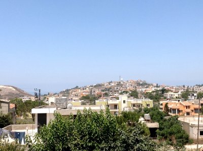 بلدة جنوبية تحت رحمة سجين فارّ… يتجوّل خلسةً ويختفي والأهالي يصرخون رعباً!
