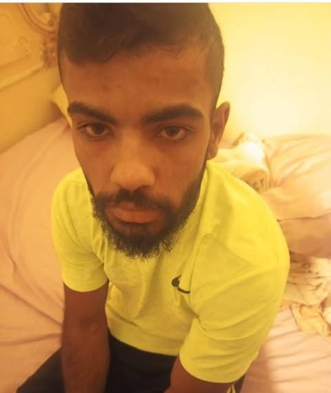 الأصفاد بيديه... موقوف سوري يفرّ من مخفر الدوير
