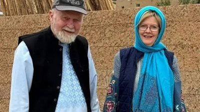 طالبان تفرج عن زوجين بريطانيين بعد وساطة قطرية