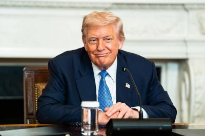 ترامب يصف المستثمرين الأميركيين في صفقة تيك توك بـ