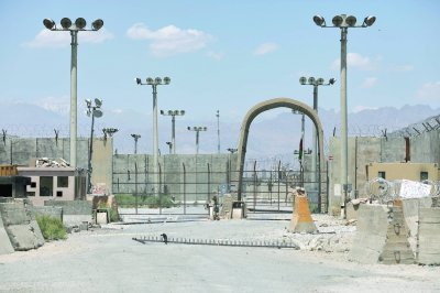 قاعدة باغرام تعود للواجهة... ما علاقة الصين وملفها النووي؟