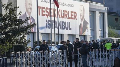 ينتمي لحزب أردوغان... اتهامات فساد تطيح برئيس بلدية تركي