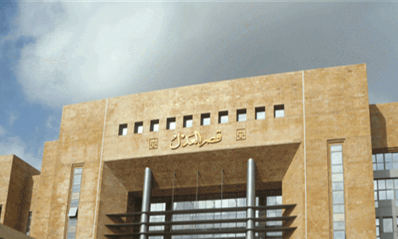 توقيف 6 سماسرة ومعقبي معاملات أمام قصر العدل في طرابلس