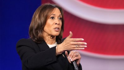 في كتابها الجديد... هاريس تكشف: نتنياهو انتظر ترامب لتثبيت بقائه السياسي