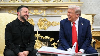 ترامب يقلب موقفه من أوكرانيا: من التوبيخ إلى الإشادة والدعم الكامل