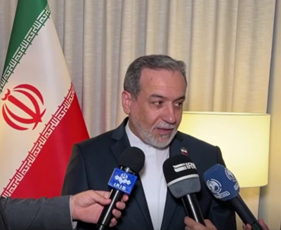 الترويكا الأوروبية تبدأ محادثات 