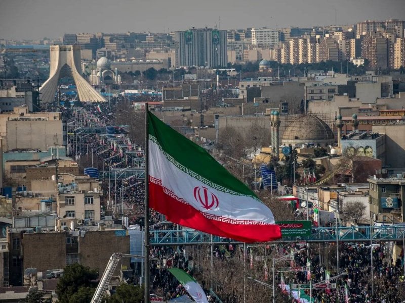 النظام أولاً ثم الحلفاء... إيران تفاوض في ربع الساعة الأخير
