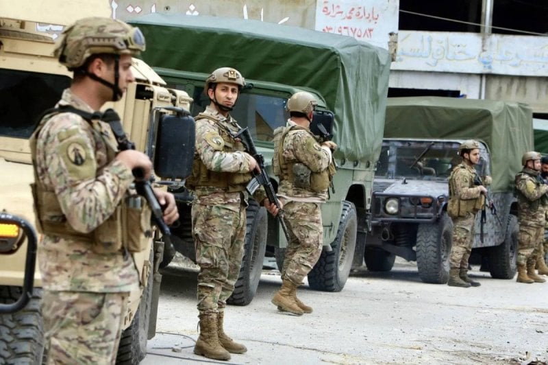 "الجيش" يجري تدريبات بالذخيرة الحية في القاع