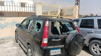 طلاب مدرسة تحت رحمة الرصاص... وصدمة من هوية المعتدي!