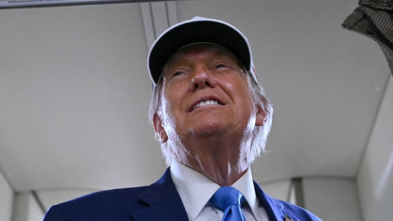 ترامب مازحاً: لو أن "تيك توك" يروّج فقط لمحتوى "ماغا"