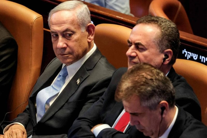 إسرائيل ترفع شعار المفاوضات لأسراها وتشرّع سيف إعدام الأسرى الفلسطينيين