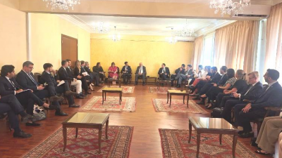 تفعيل القضاء وتسريع المحاكمات… محور لقاء نصار مع وفد أوروبي