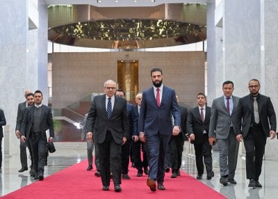 وفد سوري إلى بيروت؟
