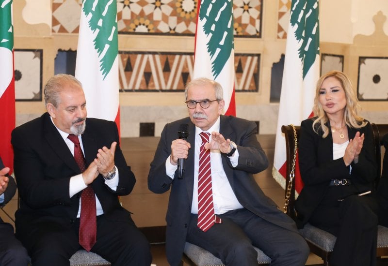 إستعادة هيبة الدولة من "صخرة الروشة"... سلام يصعد!