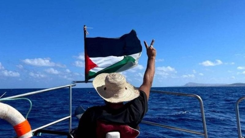 آخر قارب بـ"أسطول الصمود" تحت سطوة الاسرائليين