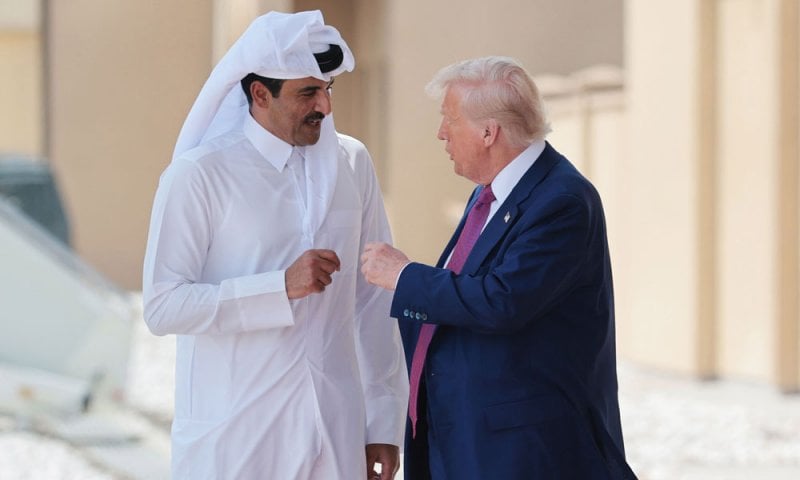 أمير قطر يجدد الالتزام بالسلام خلال اتصال مع ترامب