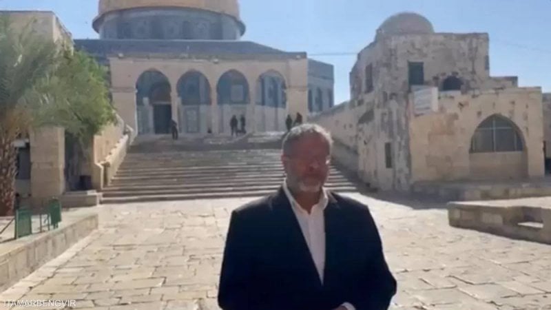 بحراسة إسرائيلية مشددة... بن غفير يقتحم المسجد الأقصى مجدّدًا
