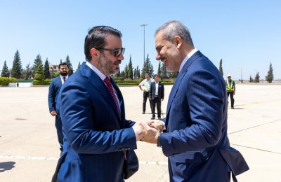 لقاء الشرع وفيدان محط أنظار تل أبيب... ومخاوف من تغيّر الموازين