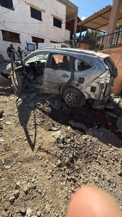 غارة إسرائيلية بصاروخين على سيارة بين دير عامص وصدقي(صور)