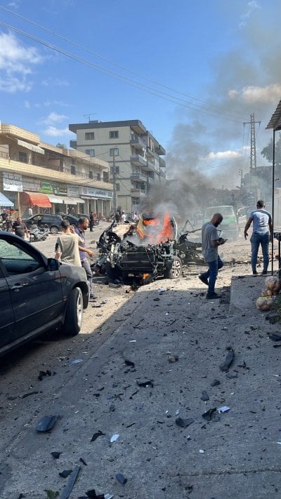 بالفيديو: غارة  تستهدف سيارة في النبطية… وسقوط شهيد