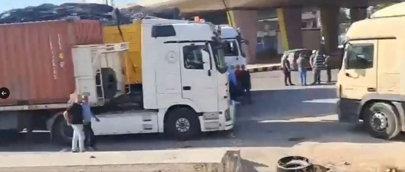 بعد احتجاج ضهر البيدر… اعتصام جديد لأصحاب الشاحنات في شتورا (فيديو)
