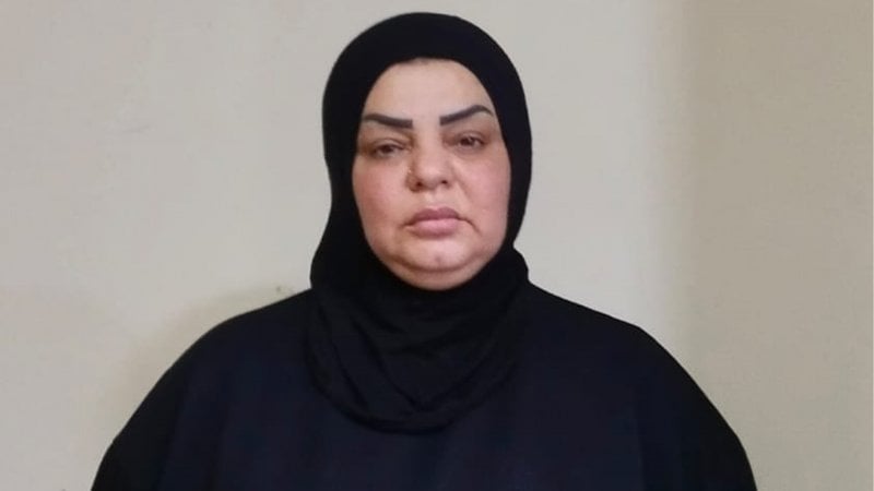 توهم ضحاياها بحجج إنسانية وتسرق أموالهم… هل وقعتم ضحية أعمالها؟