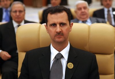 بئر بلا نفط ومزرعة بلا ماشية... طهران تكتشف خدع الأسد
