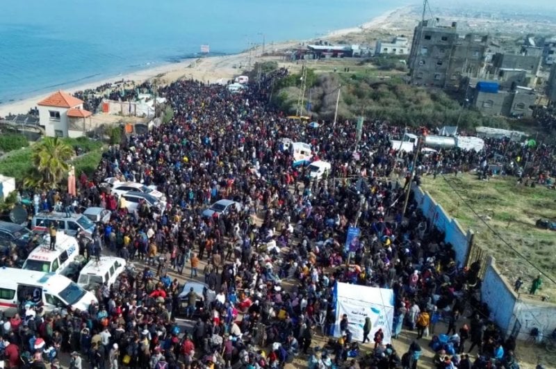 بين الركام والبيوت المدمرة... عودة آلاف الغزيين الى شمال القطاع