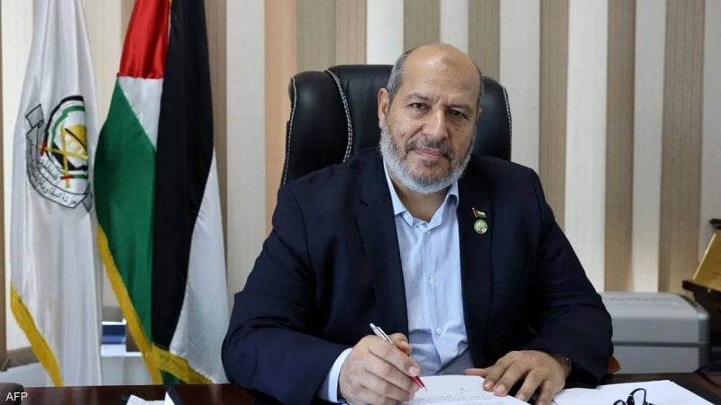 "تخلٍّ عن حقوقهم"... توقيع الحية على قائمة المؤبد يثير موجة انتقادات