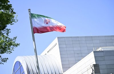 بسبب تصريحات معادية... ايران تستدعي سفير بولندا